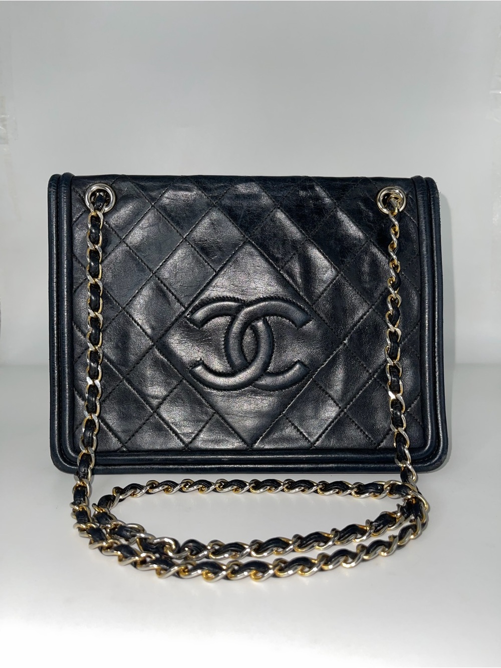 CHANEL Vintage Quilted Lambskin Full Flap Chain Shoulder Bag